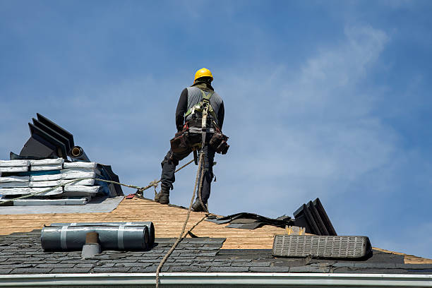 Professional Gutter Installation technician working in Wisconsin Dells, WI